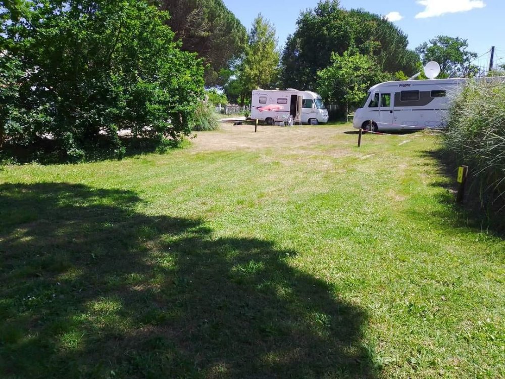 Aire camping-car  Chaillevette (17890) - Photo 5